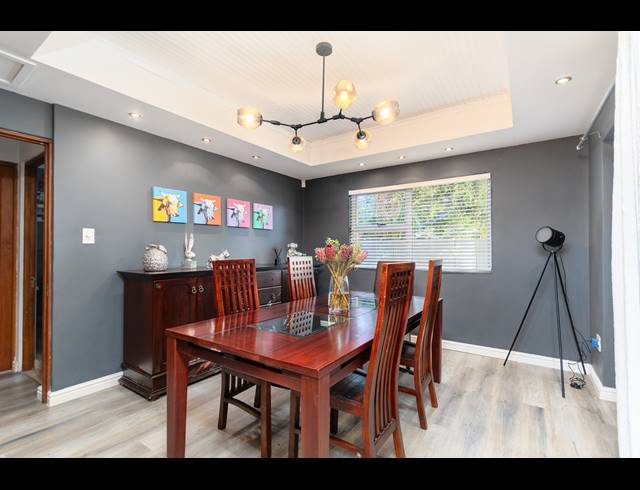 3 BEDROOM FREEHOLD FOR SALE IN PARKLANDS